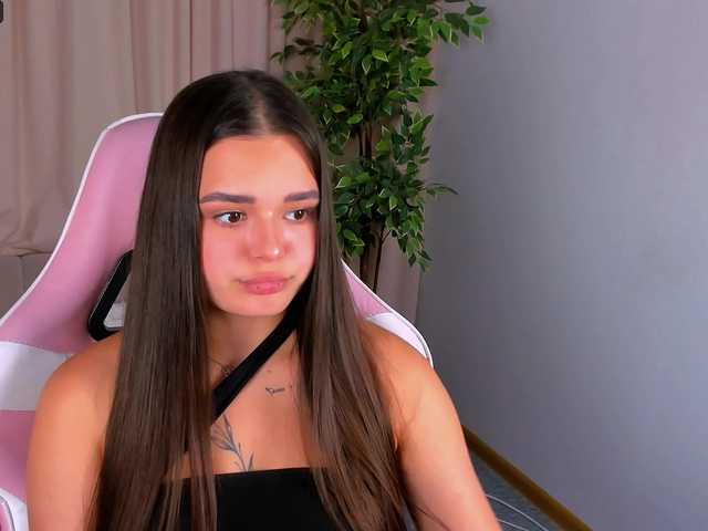 EvaRaider live cam on BongaCams