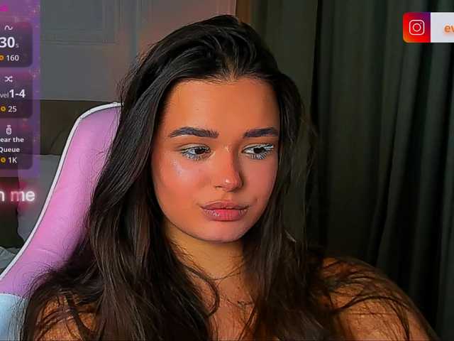 EvaRaider live cam on BongaCams