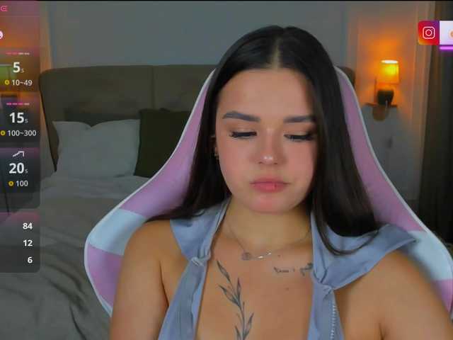 EvaRaider live cam on BongaCams