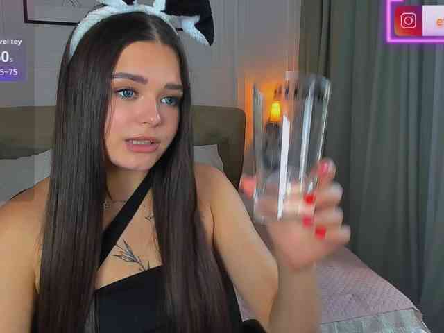 EvaRaider Live Webcam on BongaCams