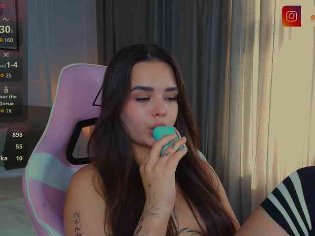 EvaRaider webcam