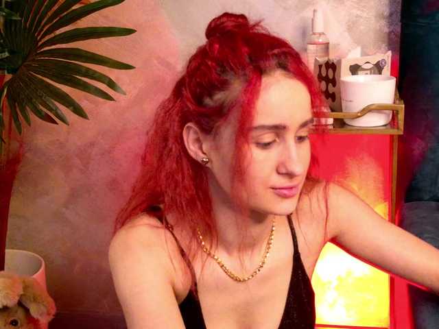 IrisMiley's BongaCams show and profile