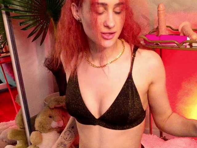 IrisMiley's BongaCams show and profile