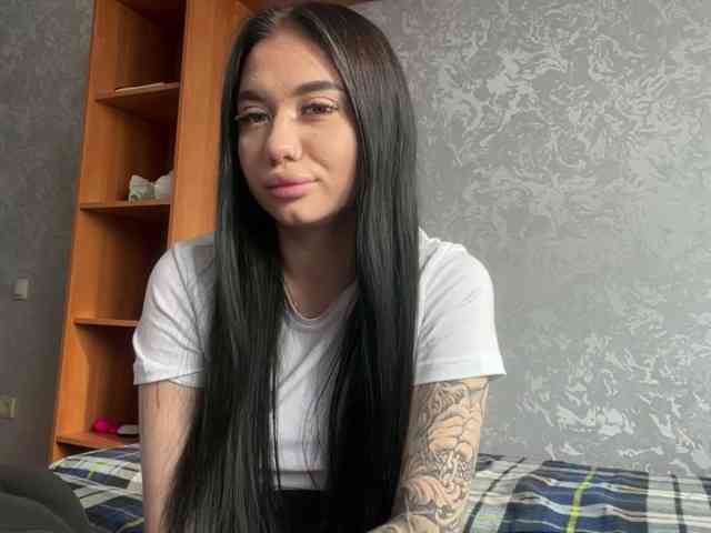 MagdaleneWaits webcam