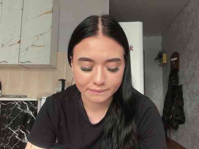 MagdaleneWaits webcam