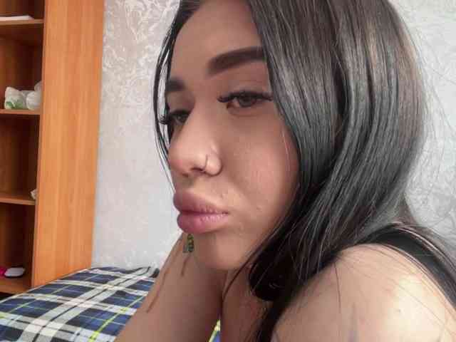 MagdaleneWaits webcam