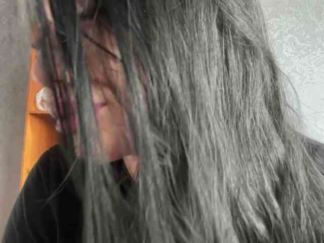 MagdaleneWaits webcam