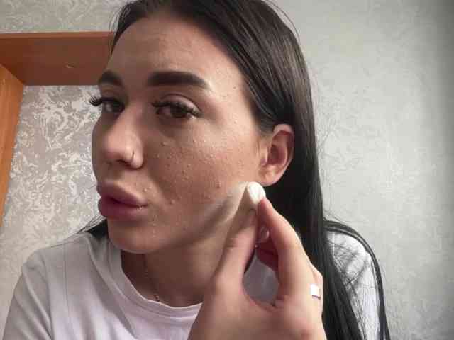 MagdaleneWaits webcam