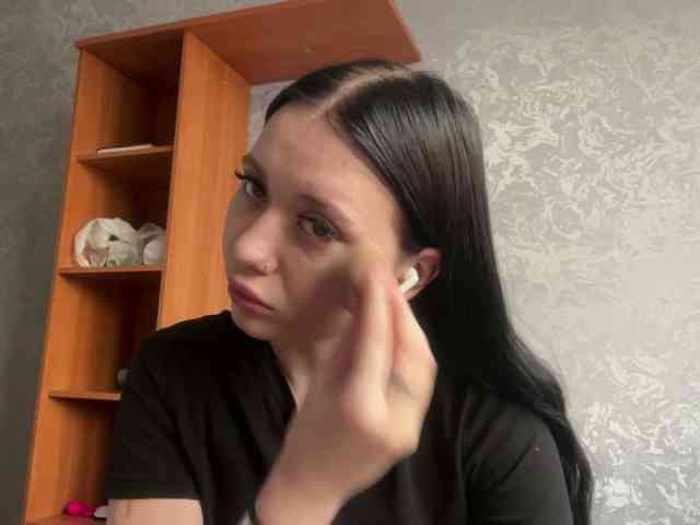 MagdaleneWaits webcam