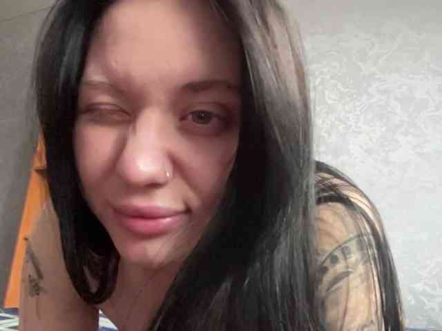 MagdaleneWaits webcam