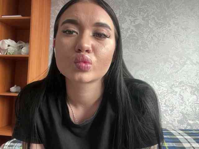 MagdaleneWaits webcam