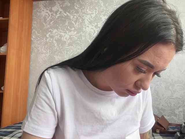 MagdaleneWaits webcam