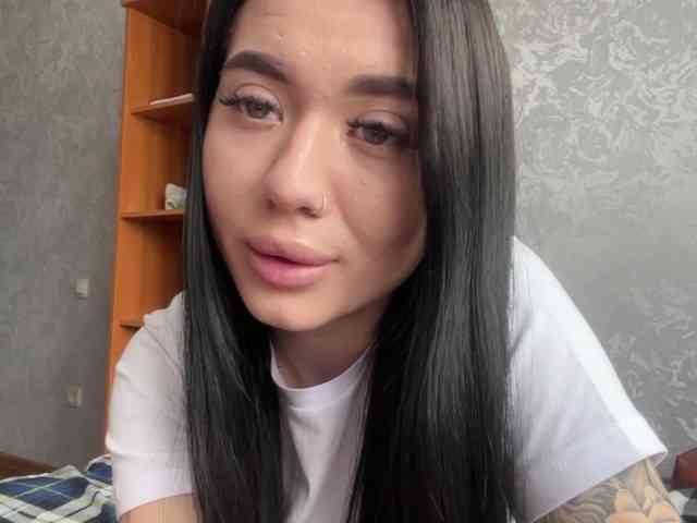 MagdaleneWaits webcam