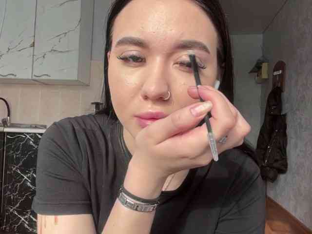 MagdaleneWaits webcam