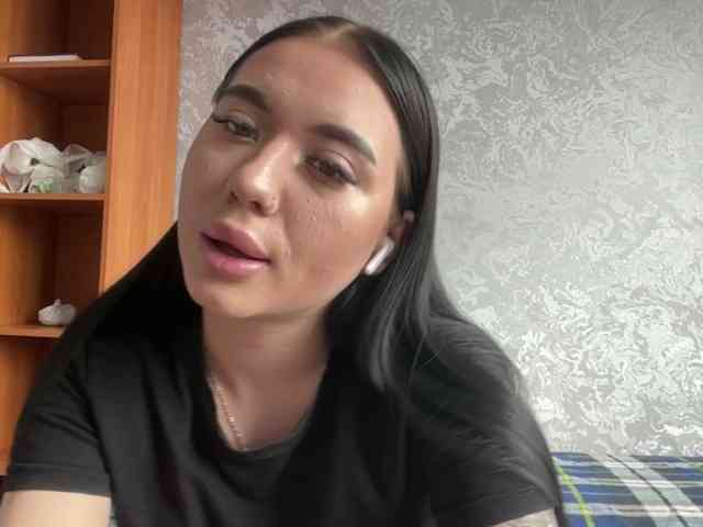 MagdaleneWaits webcam