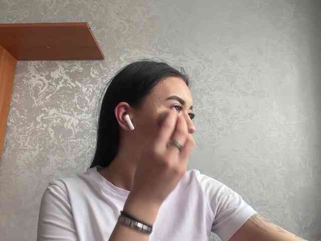 MagdaleneWaits webcam