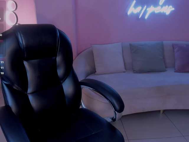 ArianaNova live cam on BongaCams