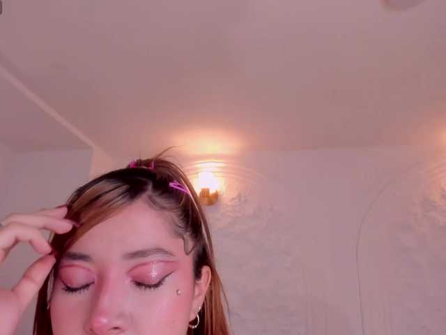 ArianaNova live cam on BongaCams
