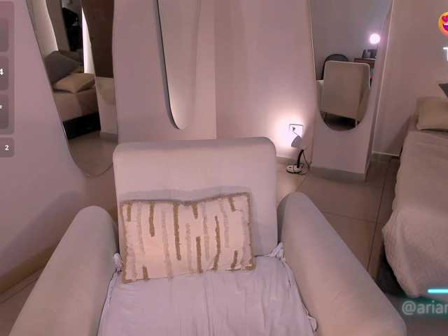 ArianaNova live cam on BongaCams