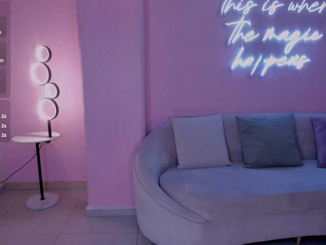 ArianaNova live cam on BongaCams