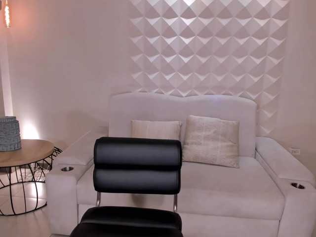 ArianaNova live cam on BongaCams