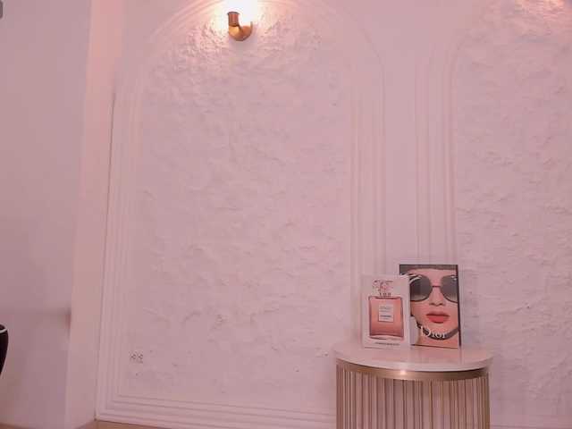 ArianaNova live cam on BongaCams