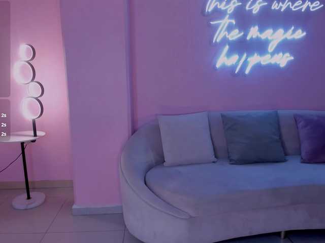 ArianaNova live cam on BongaCams