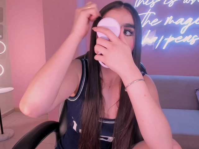 AntonellaDimeo live cam on BongaCams
