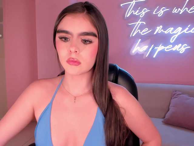 AntonellaDimeo live cam on BongaCams