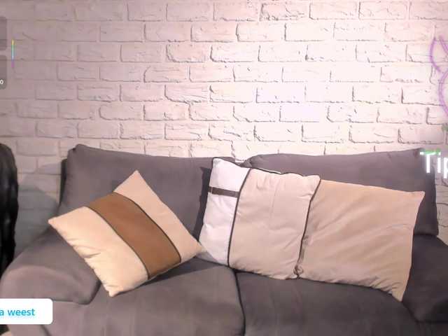RebeccaWest live cam on BongaCams
