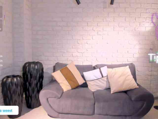 RebeccaWest webcam