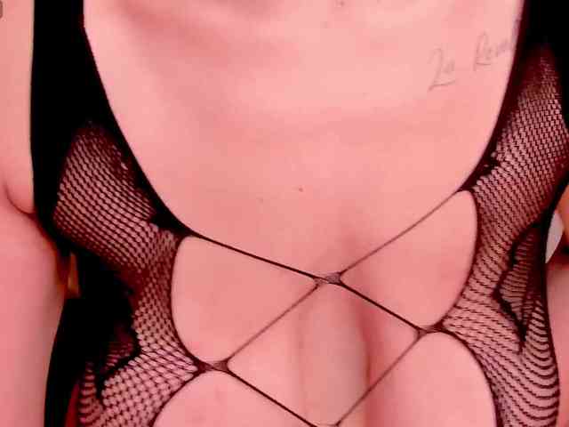 RebeccaWest webcam