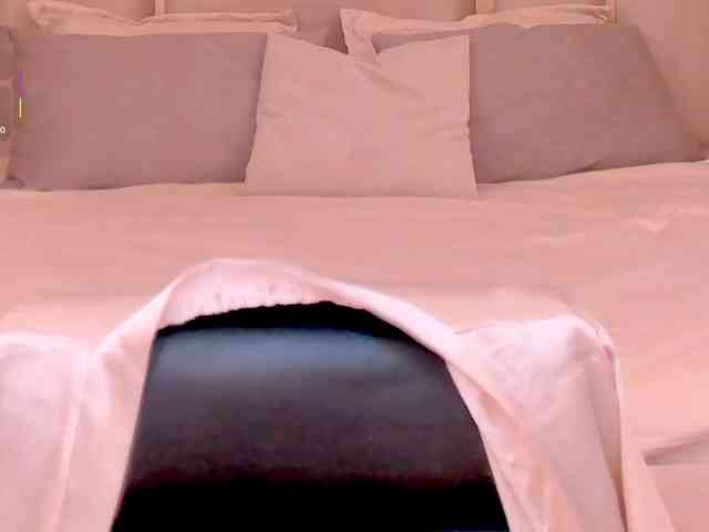 RebeccaWest webcam