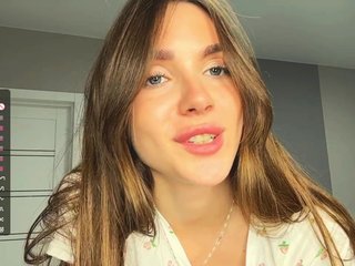 NydiaFuelling Porn Show