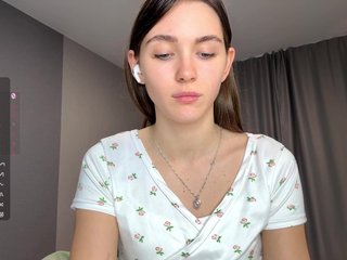NydiaFuelling Porn Show