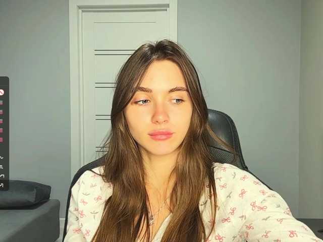 NydiaFuelling live cam on BongaCams