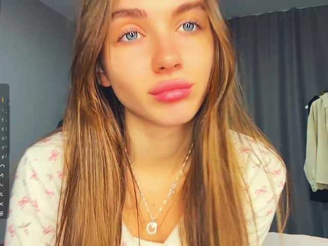 NydiaFuelling live cam on BongaCams