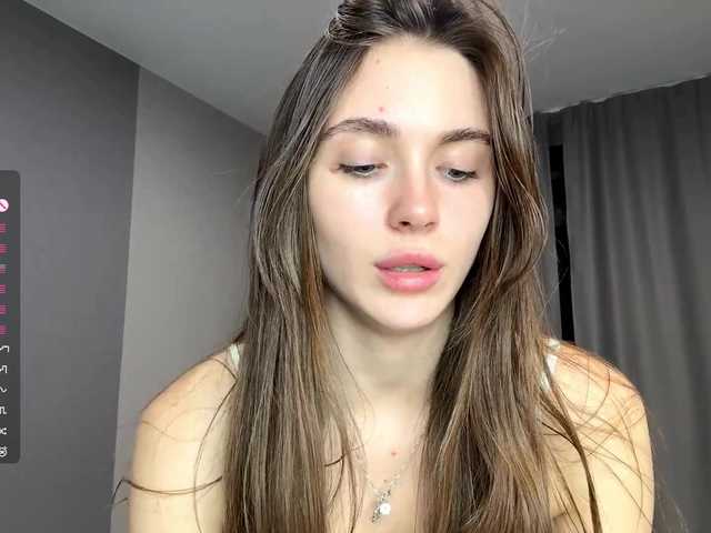 NydiaFuelling live cam on BongaCams
