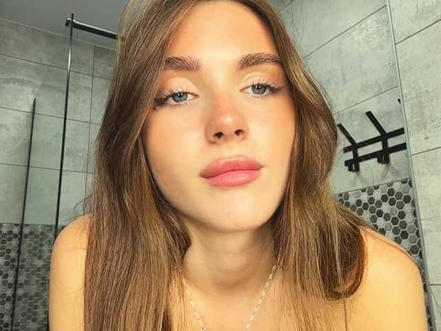 NydiaFuelling live cam on BongaCams