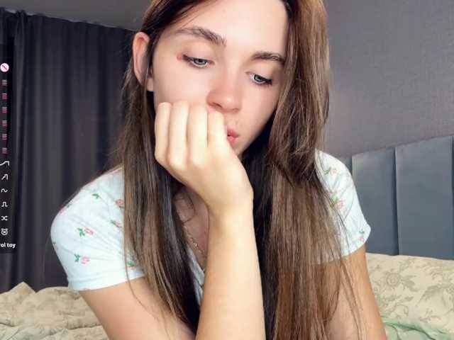 NydiaFuelling live cam on BongaCams