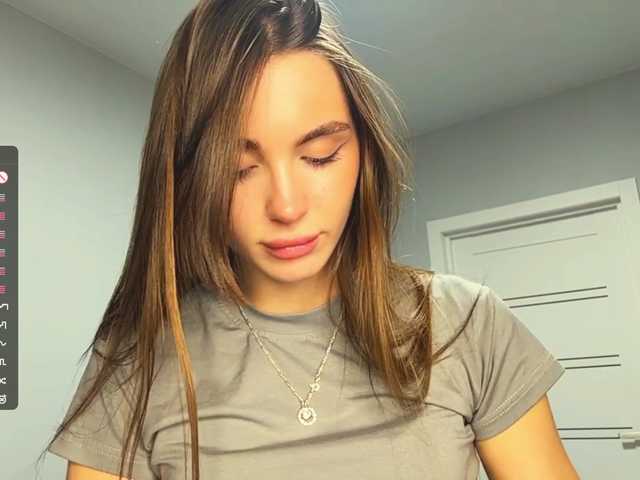 NydiaFuelling live cam on BongaCams