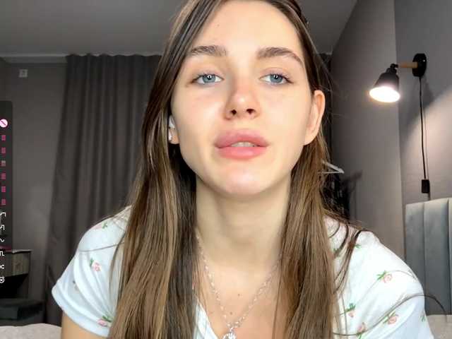 NydiaFuelling live cam on BongaCams