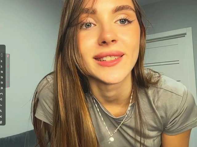 NydiaFuelling live cam on BongaCams