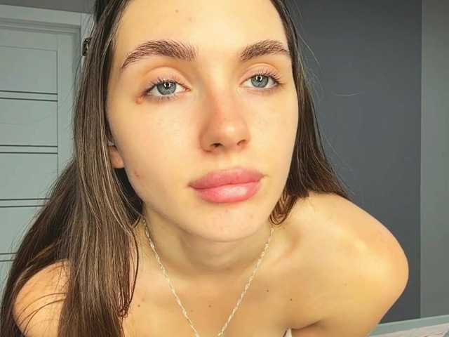NydiaFuelling live cam on BongaCams
