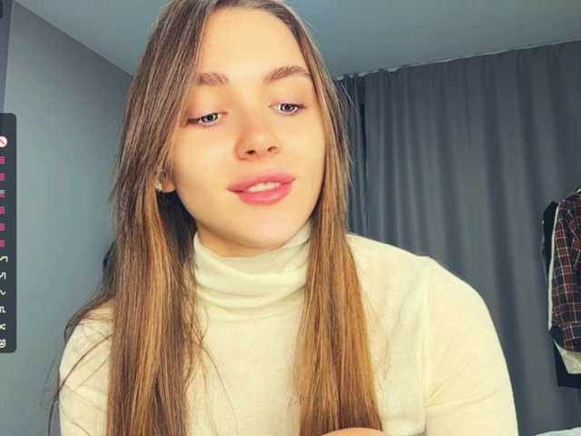 NydiaFuelling live cam on BongaCams