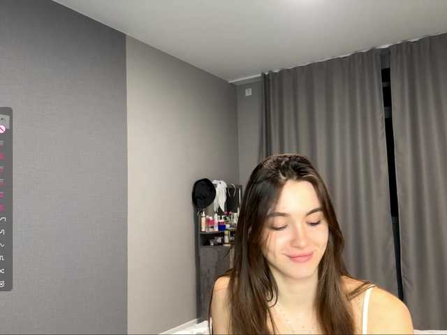 NydiaFuelling live cam on BongaCams