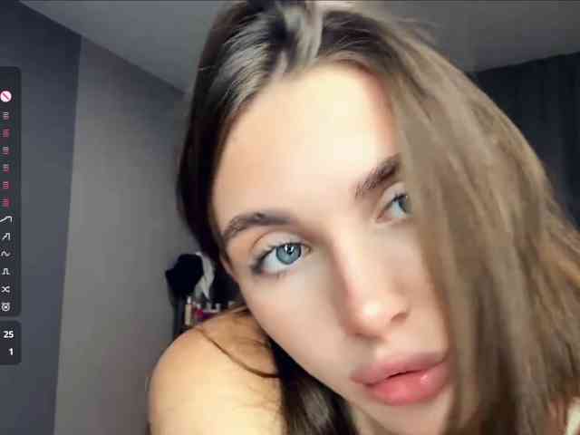 NydiaFuelling webcam