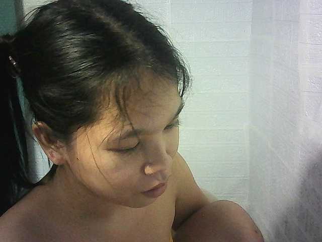 bigbooty24 live cam on BongaCams