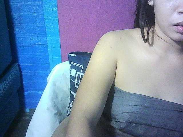 bigbooty24 live cam on BongaCams