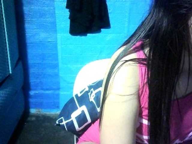bigbooty24 live webcam show